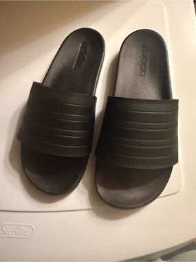 adidas Black Slide Sandals with Textured Footbed